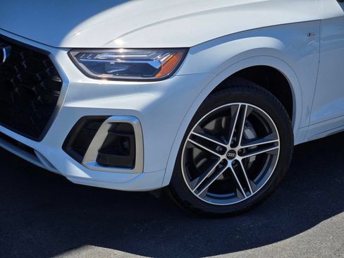 Used 2023 Audi Q5 e Premium Plus w/ Premium Plus Package AWD/4WD image 10