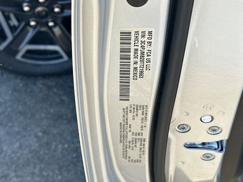 New 2026 Jeep Cherokee Laredo image 22