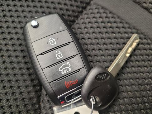 Used 2020 Kia Optima LX FWD image 32