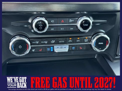 New 2026 Ford F250 Lariat w/ Black Appearance Package AWD/4WD image 23