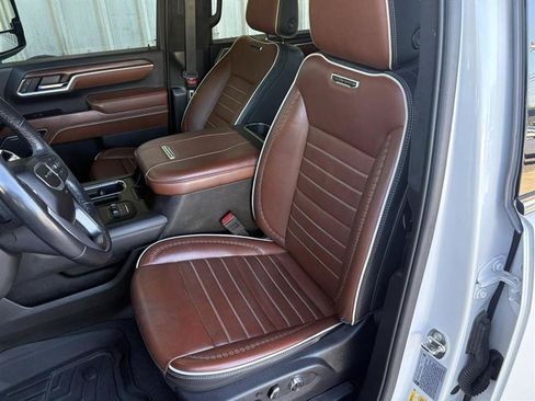 Used 2024 GMC Sierra 2500 Denali Ultimate AWD/4WD image 27