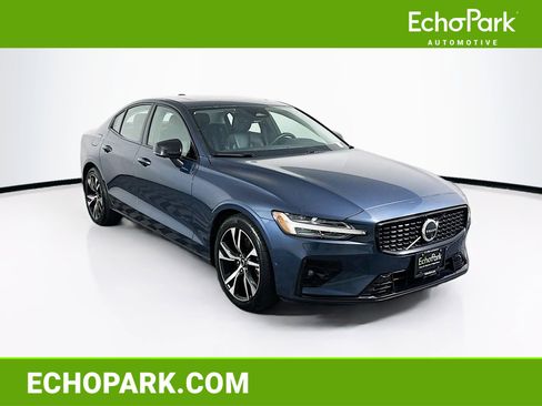 Used 2024 Volvo S60 B5 Plus image 1