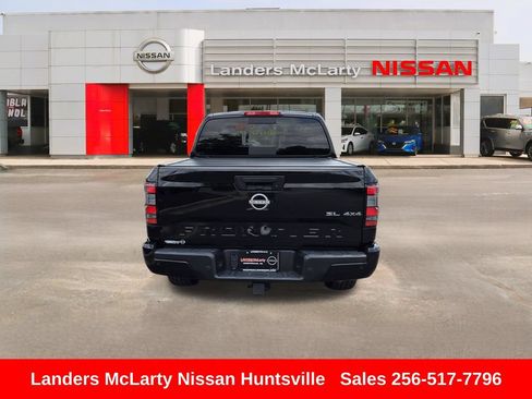 Used 2024 Nissan Frontier SL w/ Technology Package AWD/4WD image 5