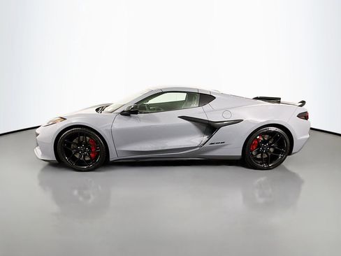 Used 2025 Chevrolet Corvette Z06 image 4