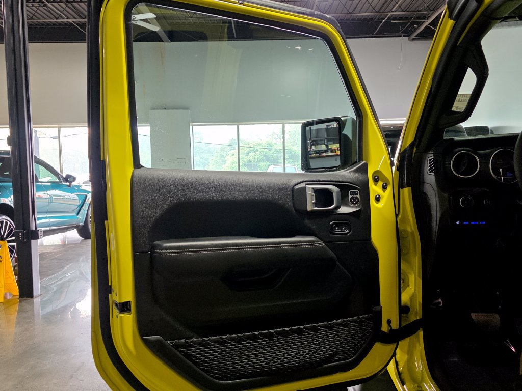 Used 2023 Jeep Wrangler Unlimited Sahara AWD/4WD image 14