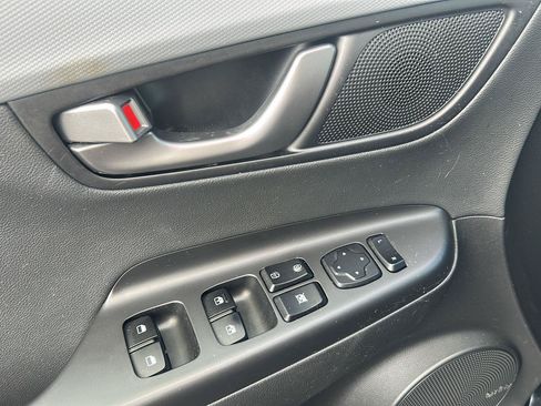 Used 2019 Hyundai Kona Ultimate AWD/4WD image 17
