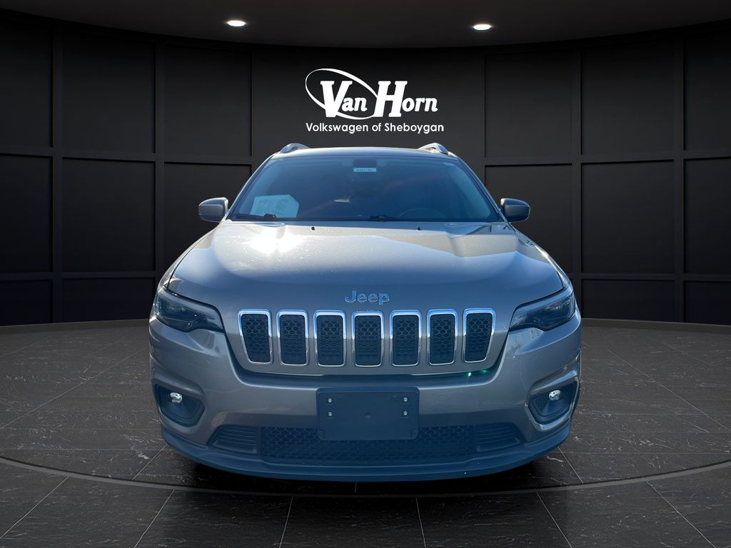 Used 2019 Jeep Cherokee Latitude Plus w/ Comfort/Convenience Group FWD image 2