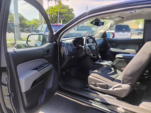 Used 2022 Chevrolet Colorado LT w/ Fleet Safety Package RWD image 28