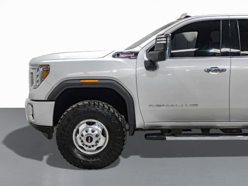 Used 2020 GMC Sierra 3500 Denali w/ Denali Ultimate Package image 11