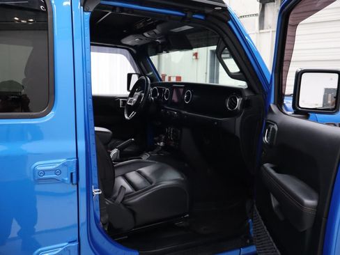 Used 2023 Jeep Wrangler Unlimited Rubicon 392 w/ Dual Top Group AWD/4WD image 29