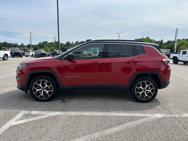 Certified 2025 Jeep Compass Limited AWD/4WD image 4