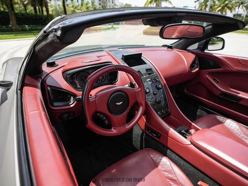 Used 2014 Aston Martin Vanquish Volante RWD image 52