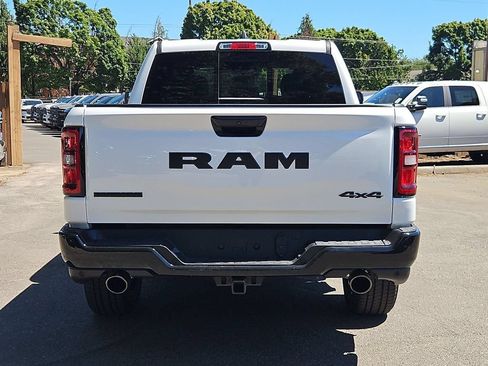 New 2026 RAM 1500 Big Horn AWD/4WD image 6