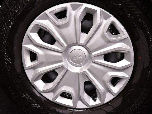 Used 2025 Ford Transit 350 XLT RWD image 9