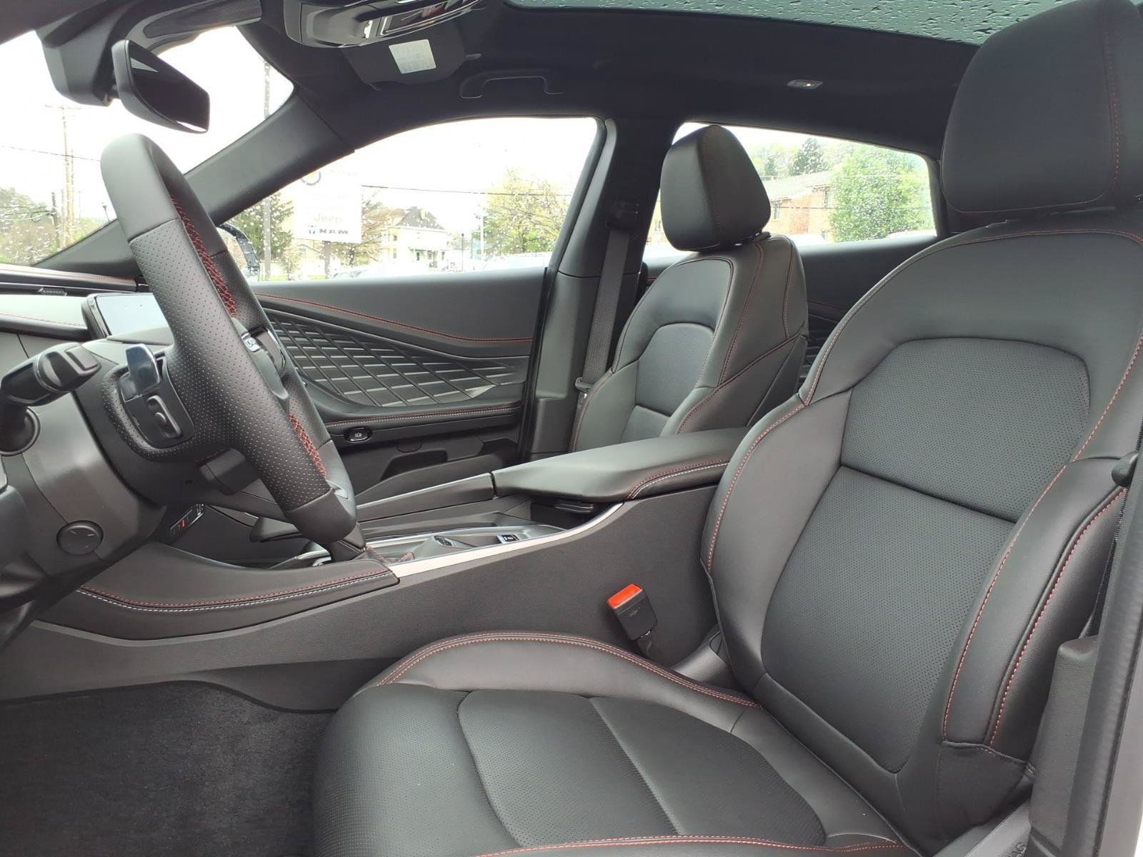 New 2026 Dodge Charger R/T AWD/4WD image 4