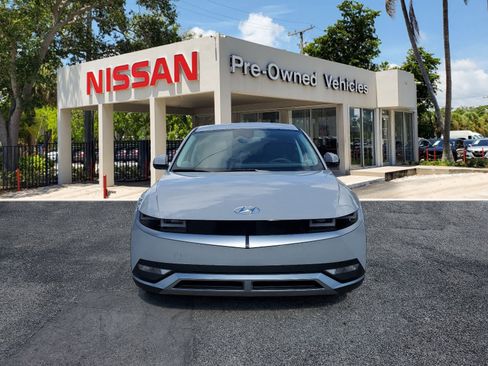 Used 2024 Hyundai Ioniq 5 SEL image 2