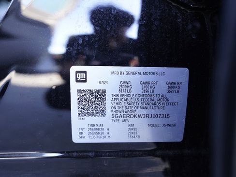 Used 2024 Buick Enclave Avenir w/ Avenir Technology Package image 48