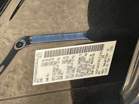 Used 2023 Nissan Rogue S image 32