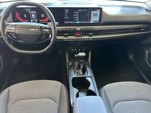 Used 2025 Kia K4 FWD image 14