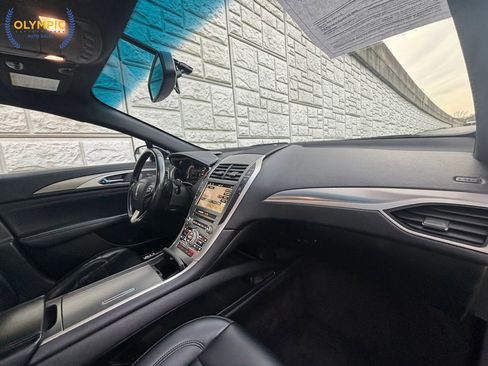 Used 2017 Lincoln MKZ Premiere image 19
