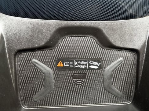 Used 2022 Chevrolet Colorado Z71 image 15