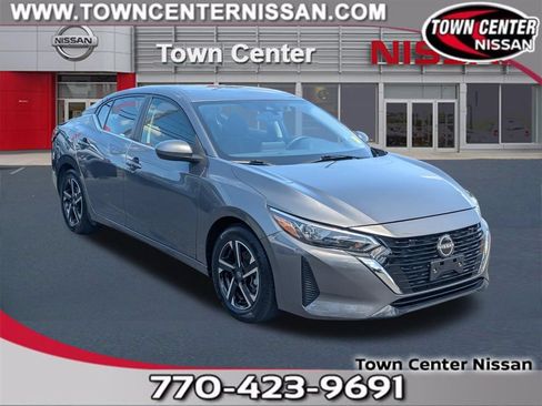 Certified 2025 Nissan Sentra SV FWD image 1