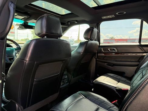 Used 2016 Ford Explorer Platinum AWD/4WD image 20