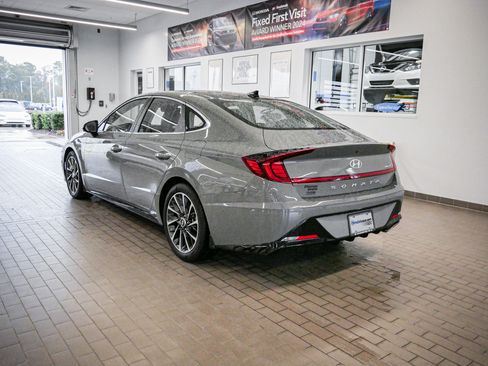 Used 2022 Hyundai Sonata Limited image 9
