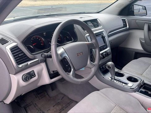 Used 2013 GMC Acadia SLE image 14