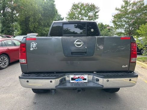 Used 2005 Nissan Titan SE w/ (W01) Utility Bed Pkg image 9