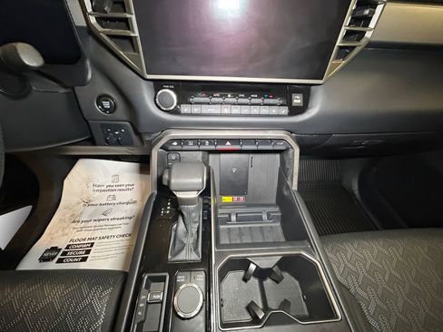 Used 2025 Toyota Tundra Limited image 9
