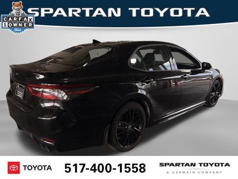 Used 2024 Toyota Camry XSE FWD image 7