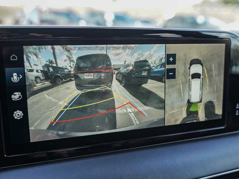 Used 2023 Hyundai Palisade Calligraphy image 21