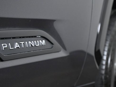 Used 2024 Toyota Tundra Platinum image 11