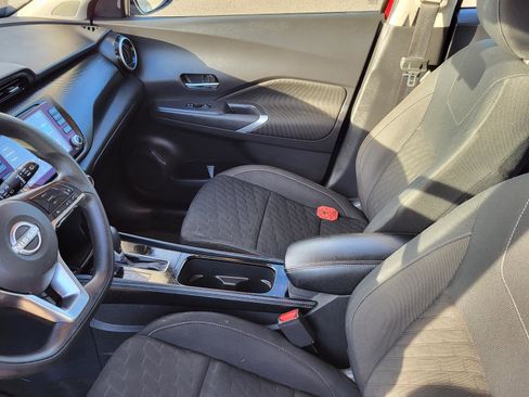 Used 2024 Nissan Kicks SV image 30