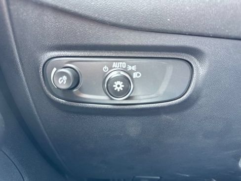 Used 2024 Chevrolet Equinox RS AWD/4WD image 31