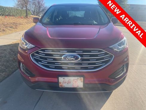 Used 2021 Ford Edge SEL w/ Convenience Package image 7