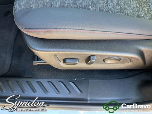 Certified 2025 Chevrolet Colorado Z71 w/ Technology Package AWD/4WD image 17