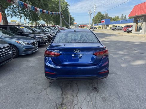 Used 2020 Hyundai Accent SE FWD image 5