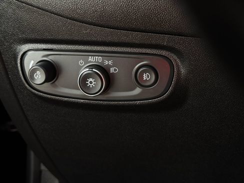 Used 2019 Chevrolet Equinox Premier AWD/4WD image 32