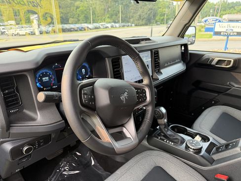Used 2025 Ford Bronco Big Bend AWD/4WD image 12