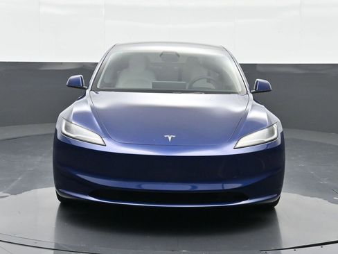 Used 2024 Tesla Model 3 Standard Range RWD image 6