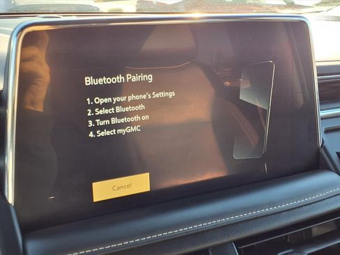 Used 2024 GMC Yukon SLT image 6