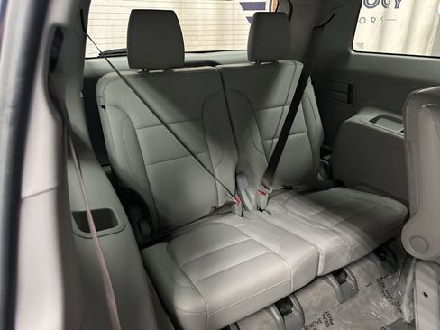 Used 2018 GMC Acadia SLT AWD/4WD image 23