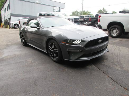 Used 2021 Ford Mustang Premium RWD image 3