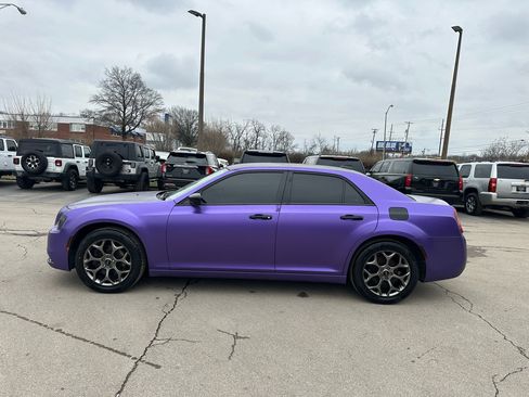 Used 2016 Chrysler 300 S image 6