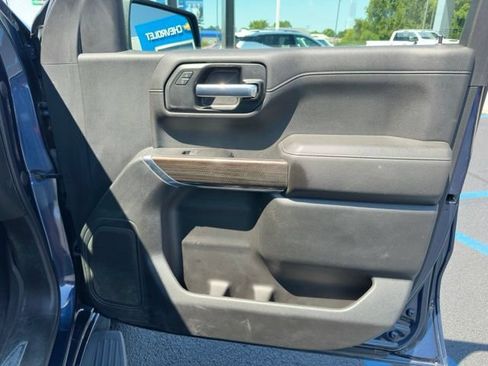 Used 2021 Chevrolet Silverado 1500 LT w/ Bed Protection Package AWD/4WD image 10