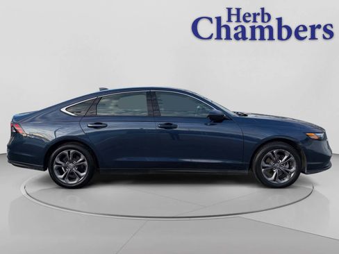 Used 2023 Honda Accord EX image 10
