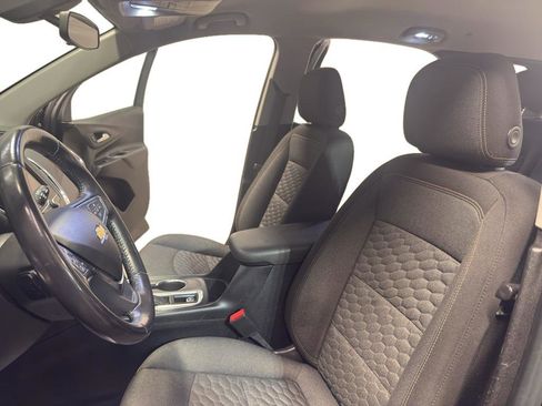 Used 2019 Chevrolet Equinox LT image 14