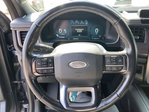 Used 2022 Ford Expedition Platinum image 33